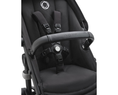 Bugaboo Fox5 коляска 2 в 1 Black/ Midnight Black/ Sunrise Red